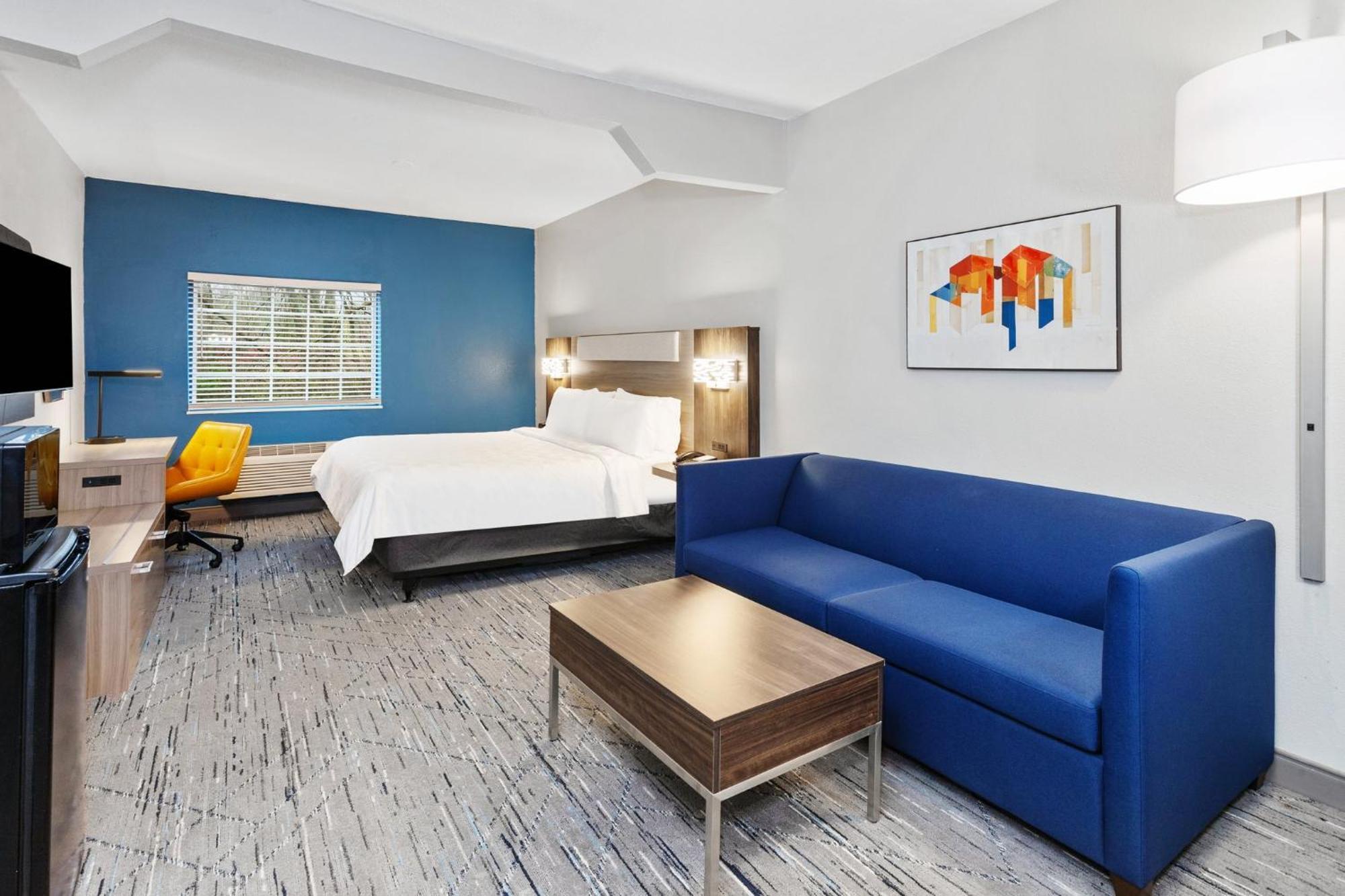 Holiday Inn Express & Suites Carmel North - Westfield By Ihg Exterior photo